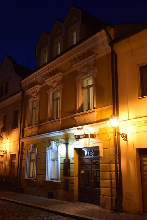 Hnizdo Snu Hotel Hradec Kralove Bagian luar foto