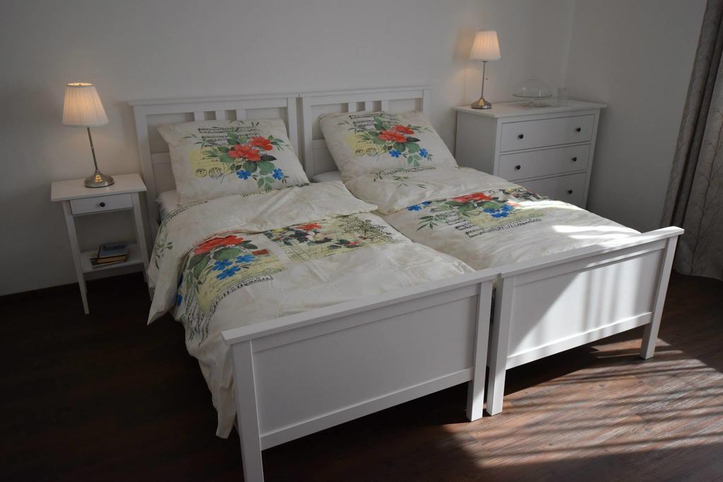 Hnizdo Snu Hotel Hradec Kralove Ruang foto