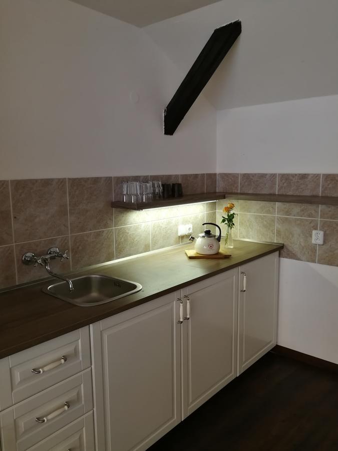 Hnizdo Snu Hotel Hradec Kralove Bagian luar foto